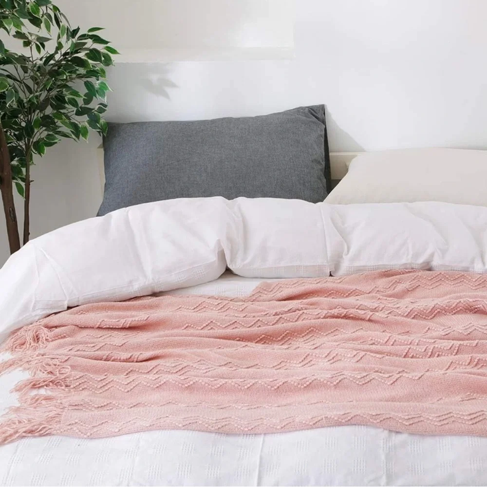 Soft Pink Knitted Throw Blanket 50x60 Throw Textured Decorative Blanket New